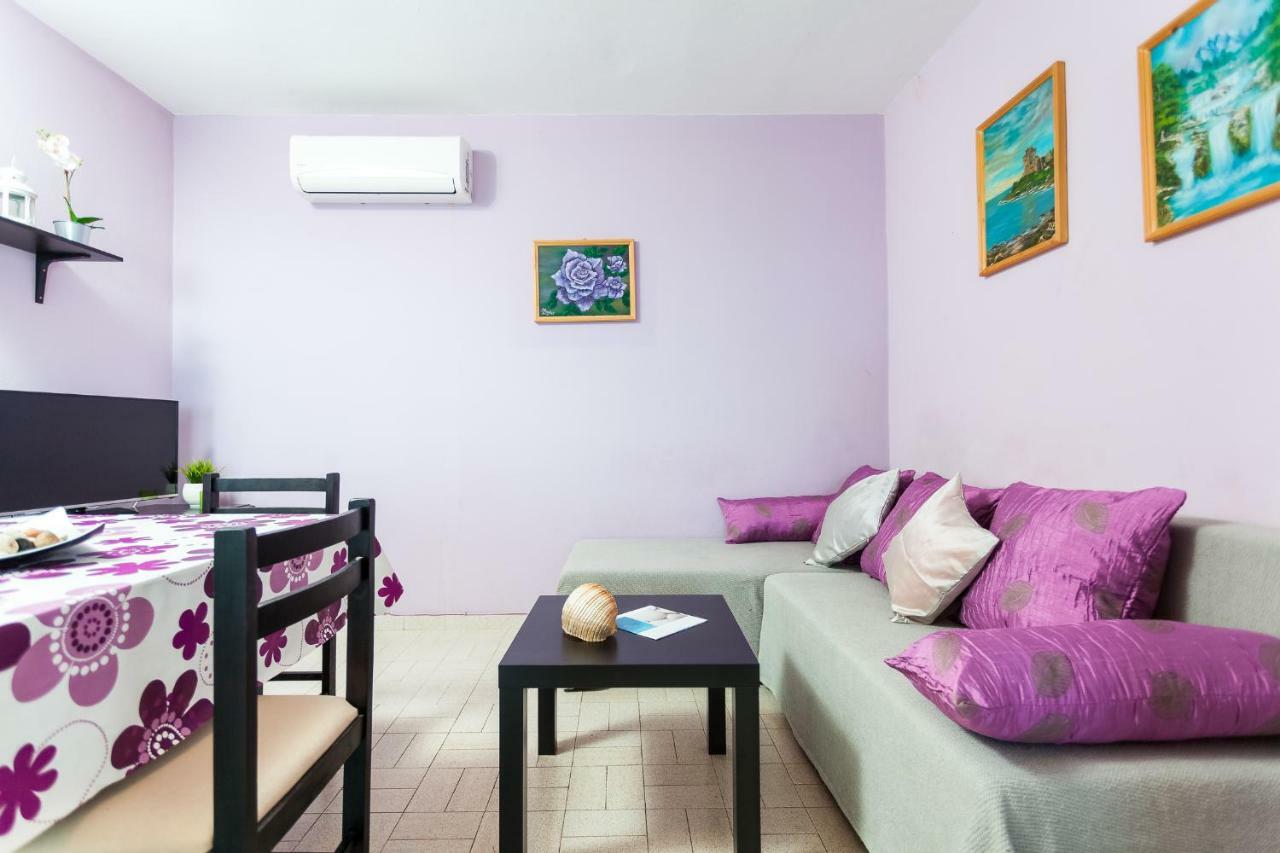 Apartments Dajna Vela Luka Eksteriør bilde