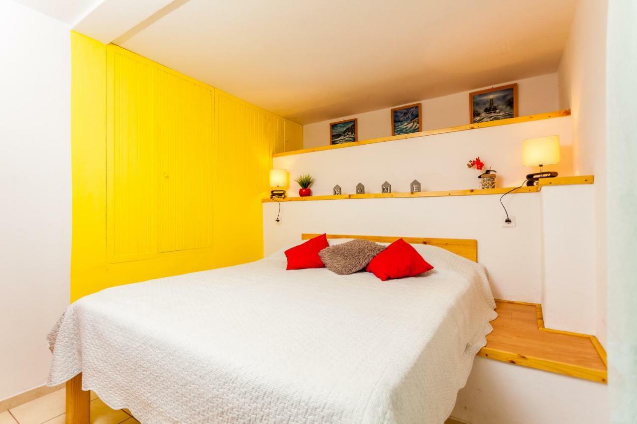 Apartments Dajna Vela Luka Eksteriør bilde